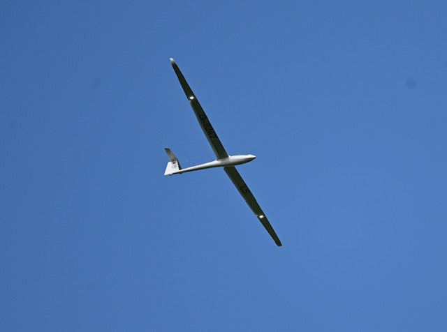 RC Segelflugzeug mit dem LED-Sicherheitslicht 1004 von ASC-Safetylight